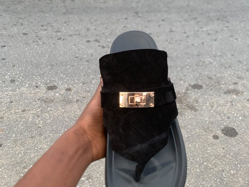 SIMPLE HANDCRAFTED SANDAL FROM KOBELCOLLECTIVE